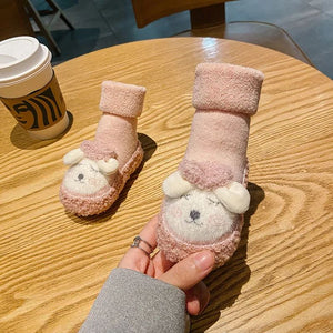 Chaussures en coton en peluche de dessin animé pour bébé