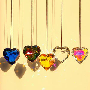 Pendentif prisme en forme de coeur